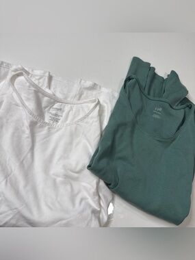 2 Beautiful J.Jill Women’s Top Size Large Long Sleeve